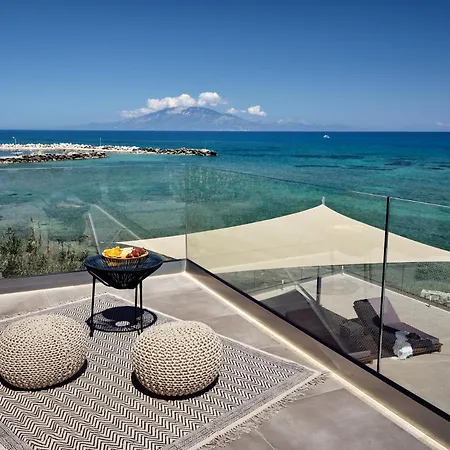 Lamer Seafront Villa, Zante Zen By Thinkvilla Kypseli
